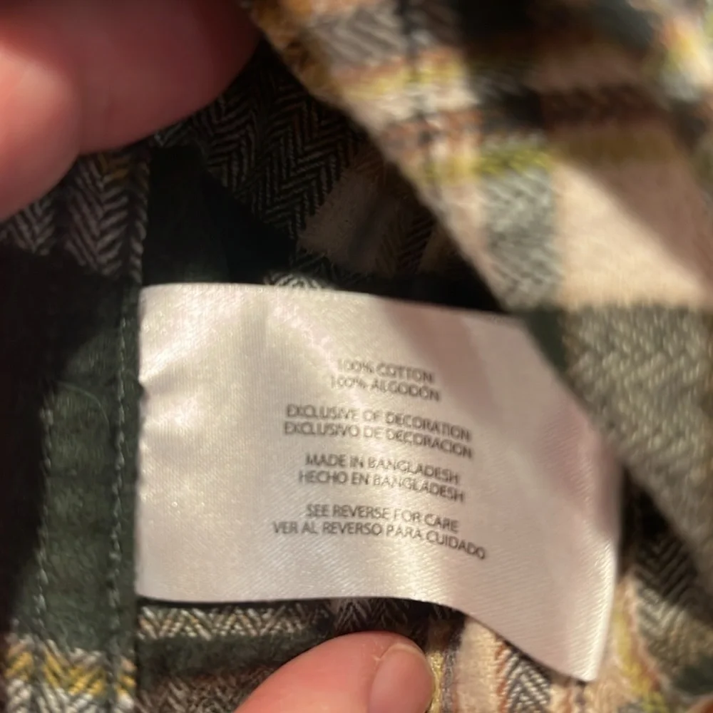 Eddie Bauer men’s flannel plaid button down shirt size XXlarge. - Picture 4 of 7